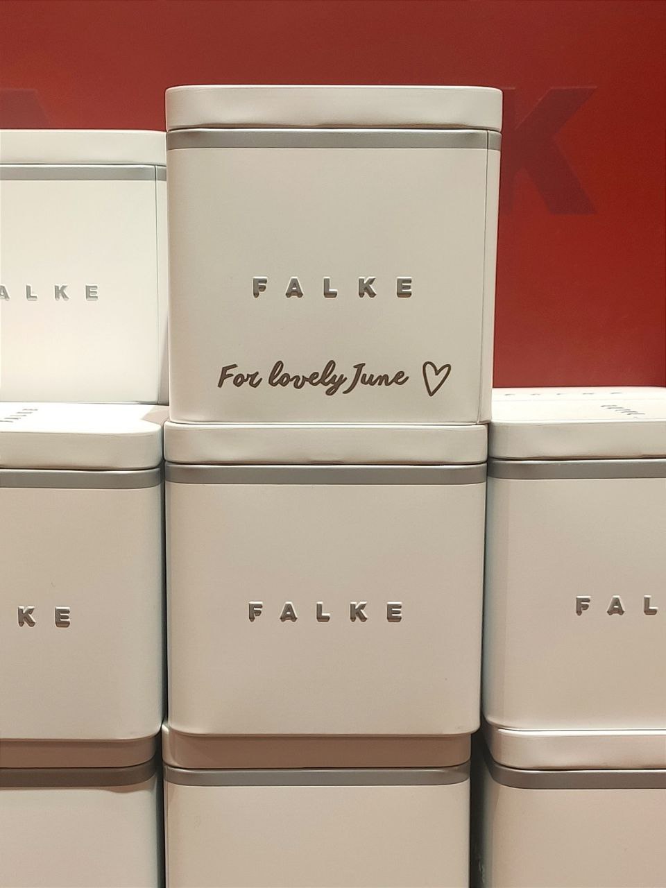 FALKE metal tins engraved with a personal message