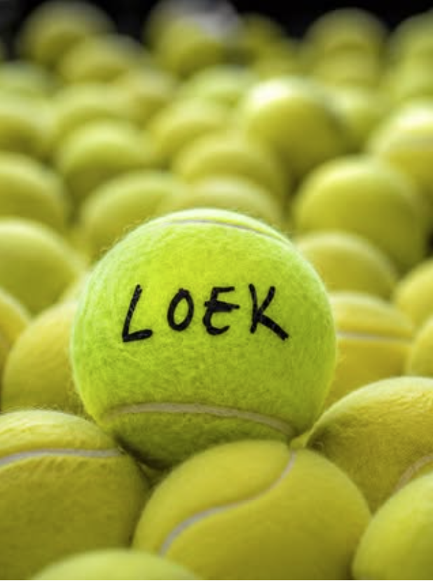 Tennis ball personalised with the name LOEK